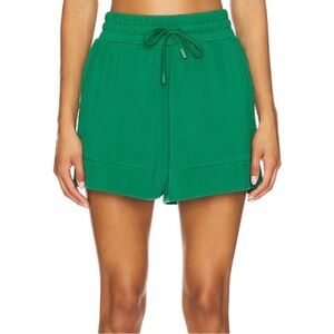 NWOT varley atrium high rise shorts green size XS